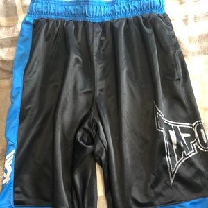 Tapout shorts size M